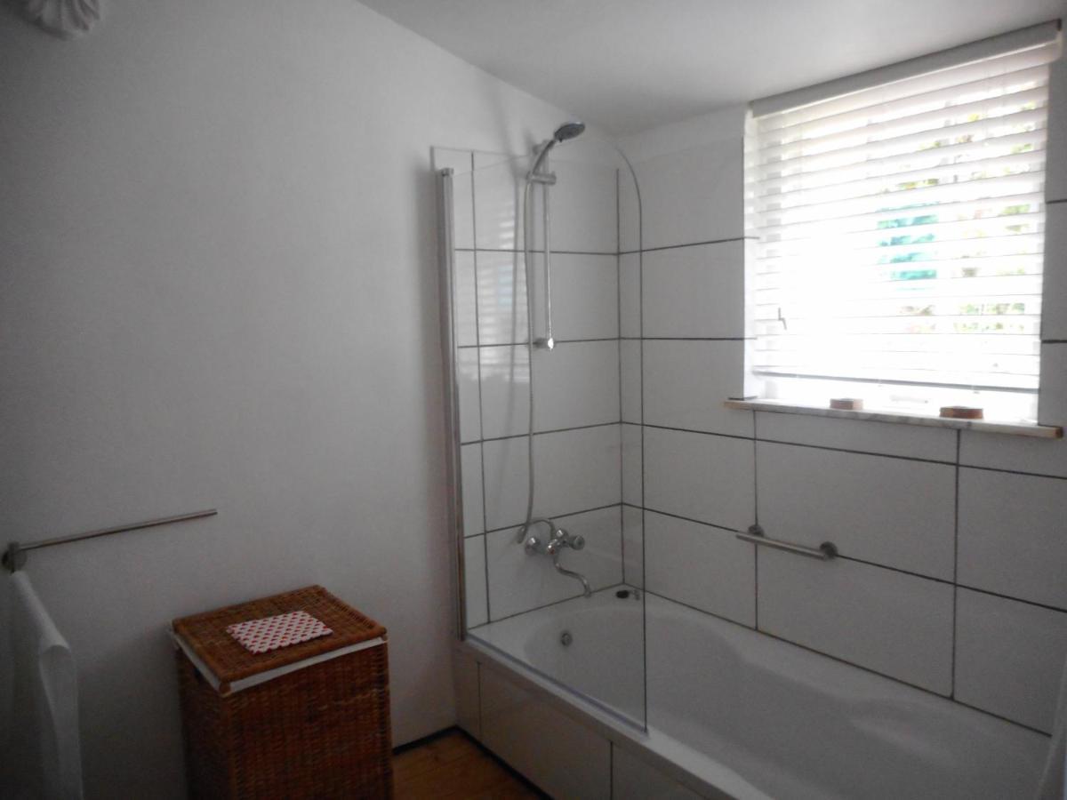 B&B In Karakteristieke Woning, Lytse Loane 5 Ee Ee Eksteriør bilde